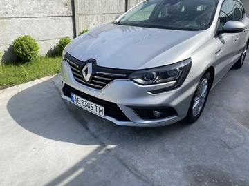 Авто Renault 4 2017 № 8521868