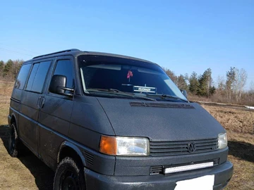 Авто Volkswagen Transporter 2000 № 8522073