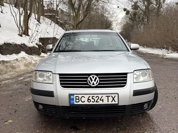 Авто Volkswagen Passat Variant 2003 № 8522314