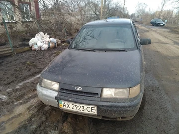 Авто ВАЗ 2112 2004 № 8522330