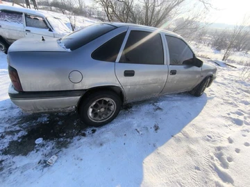 Авто Opel Vectra 1993 № 8522331