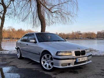 Авто BMW 3 Серия 1996 № 8522507