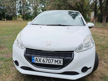 Авто Peugeot 208 2013 № 8522539