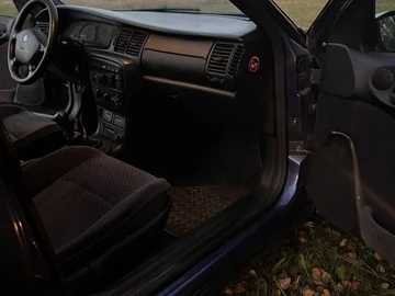 Авто Opel Vectra 1997 № 8522574