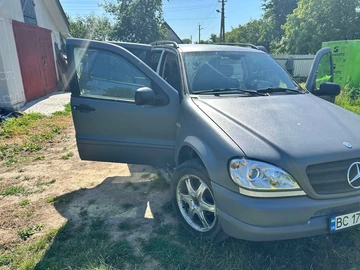 Авто Mercedes Ml Серия 2001 № 8522583