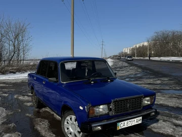 Авто ВАЗ 2107 1990 № 8522739