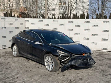 Авто Tesla Model 3 2019 № 8523016