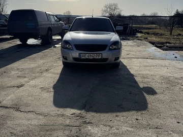 Авто ВАЗ 2172 Priora 2011 № 8523241