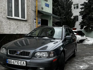 Авто Volvo V40 Kombi 2004 № 8523365