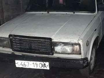 Авто ВАЗ 2107 1990 № 8523413