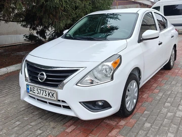Авто Nissan Versa 2019 № 8523649