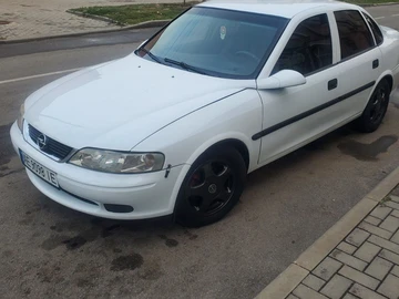 Авто Opel Vectra 1998 № 8523697