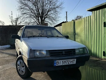 Авто ВАЗ 21099 1992 № 8523752