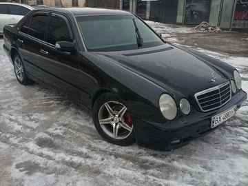 Авто Mercedes 220 2001 № 8523927