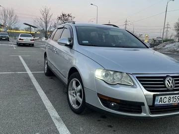 Авто Volkswagen Passat Variant 2005 № 8524268