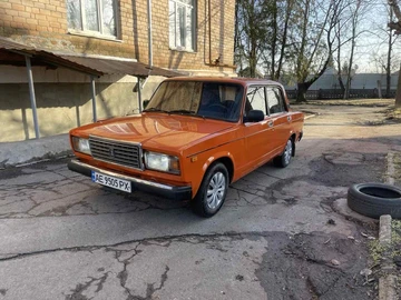 Авто ВАЗ 2107 1990 № 8524321