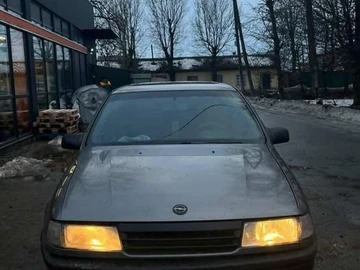 Авто Opel Vectra 1988 № 8524333