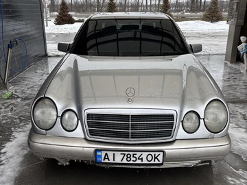 Авто Mercedes 220 1998 № 8524465