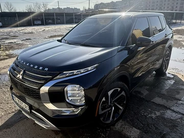 Авто Mitsubishi Outlander 2023 № 8524585