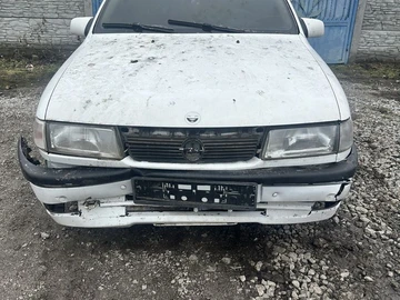 Авто Opel Vectra 1986 № 8524806