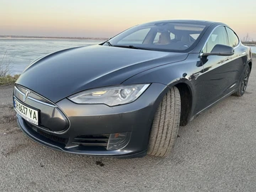 Авто Tesla Model S 2015 № 8524816