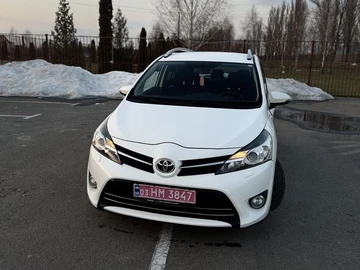 Авто Toyota Verso 2014 № 8524943