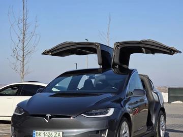 Авто Tesla Model X 2018 № 8524952