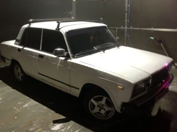 Авто ВАЗ 2107 1993 № 8524962