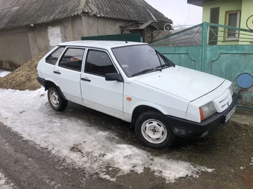 Авто ВАЗ 2109 1992 № 8525201