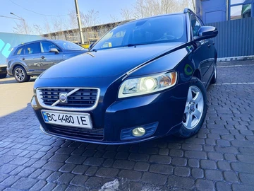 Авто Volvo V50 2009 № 8525308