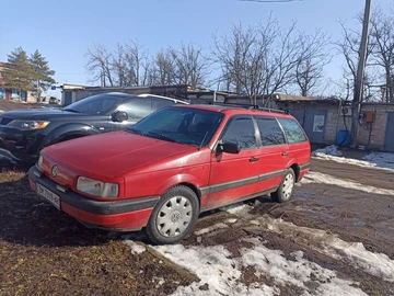 Авто Volkswagen Passat Variant 1991 № 8525335