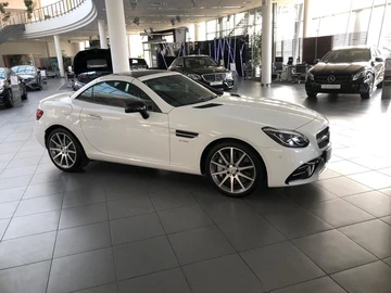 Авто Mercedes Slc 2018 № 8525425