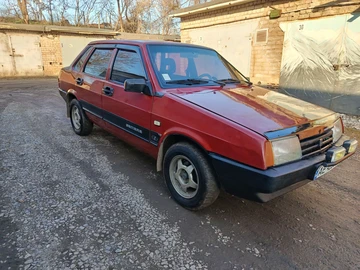 Авто ВАЗ 21099 1998 № 8525436