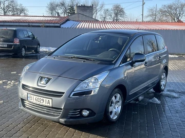 Авто Peugeot 5008 2011 № 8525539