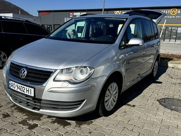 Авто Volkswagen Touran 2008 № 8525838