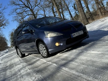 Авто Mitsubishi Grandis 2004 № 8525937