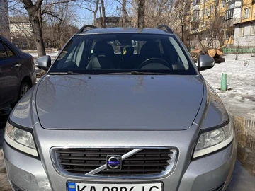 Авто Volvo V50 2009 № 8525955