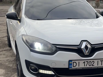 Авто Renault Megane 2015 № 8526004