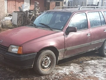 Авто Opel Kadett 1990 № 8526081