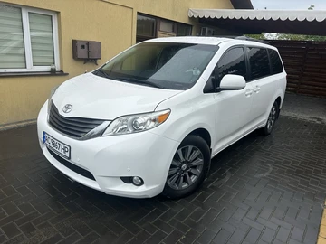 Авто Toyota Sienna 2011 № 8526321
