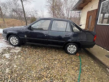 Авто Opel Kadett 1988 № 8526743