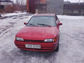 Авто Mazda 323 1990 № 8527062