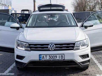 Авто Volkswagen Tiguan 2019 № 8527086