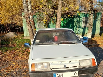 Авто ВАЗ 2109 1991 № 8527351