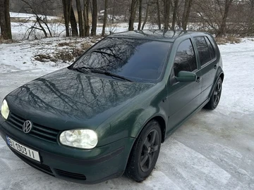 Авто Volkswagen Golf 1999 № 8527429