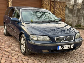 Авто Volvo V70 2005 № 8527436