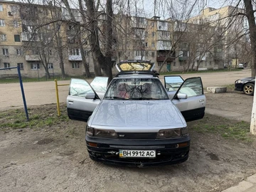 Авто Toyota Camry 1990 № 8527456