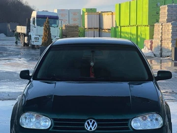 Авто Volkswagen Golf 1999 № 8527666