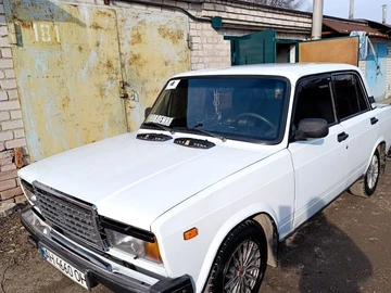 Авто ВАЗ 2107 2004 № 8527914