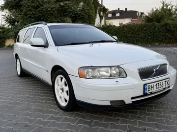 Авто Volvo V70 2005 № 8527918